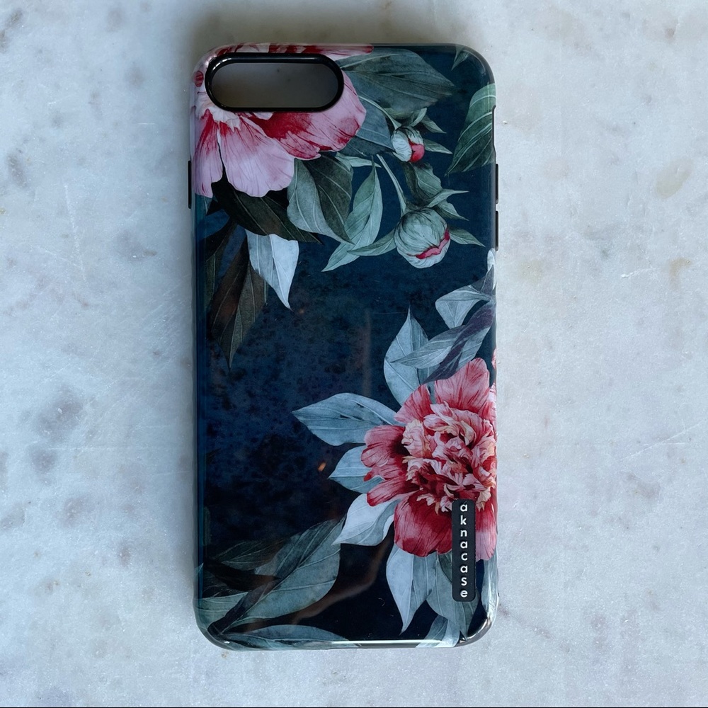 iPhone 8 Plus Case Floral